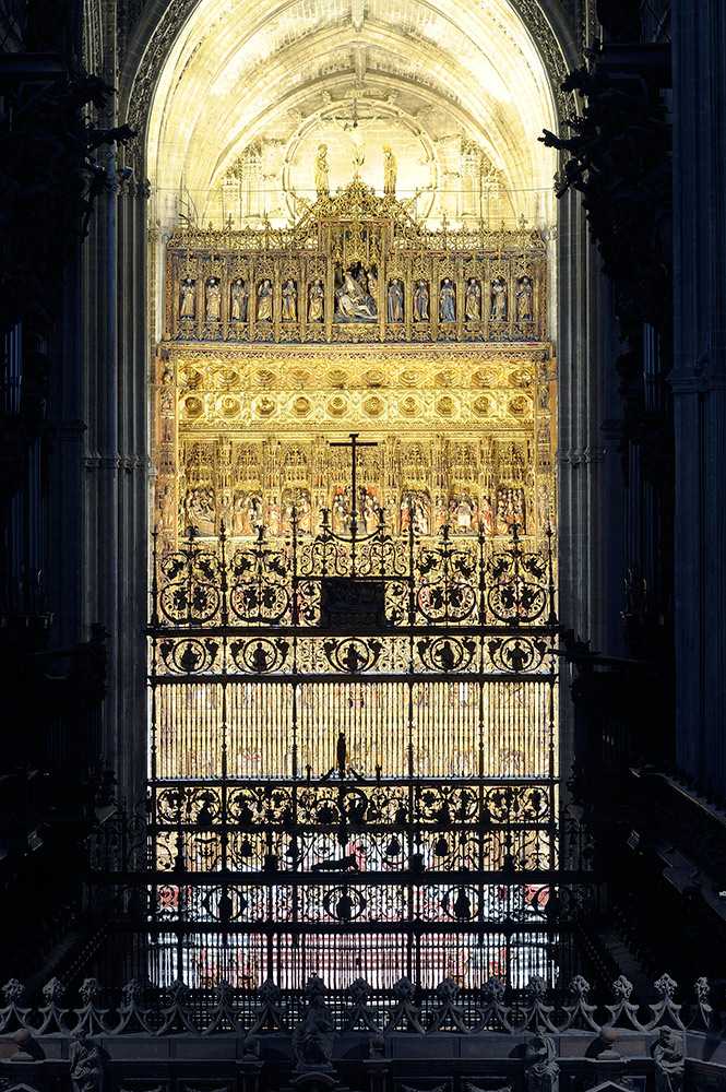 La Catedral Gótica: Retablo Mayor, Coro, Capillas Laterales y Portadas -  Web Oficial Catedral de Sevilla